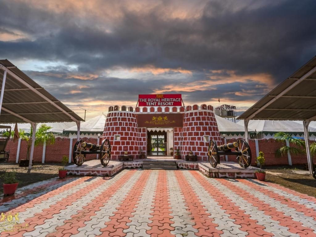 the-royal-heritage-tent-resort.jpg